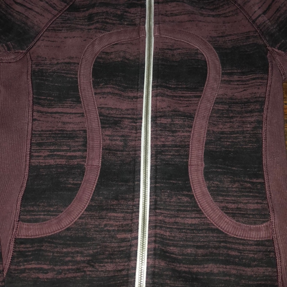 LULULEMON Scuba in Righteous Stripe Bordeaux Drama